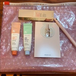 Glossier bundle